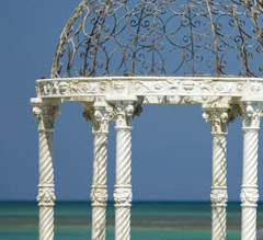 Destination Wedding Â© Unique Vacations, Inc.